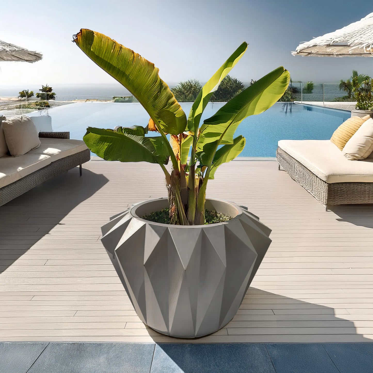 Diamanta Elegant Planter
