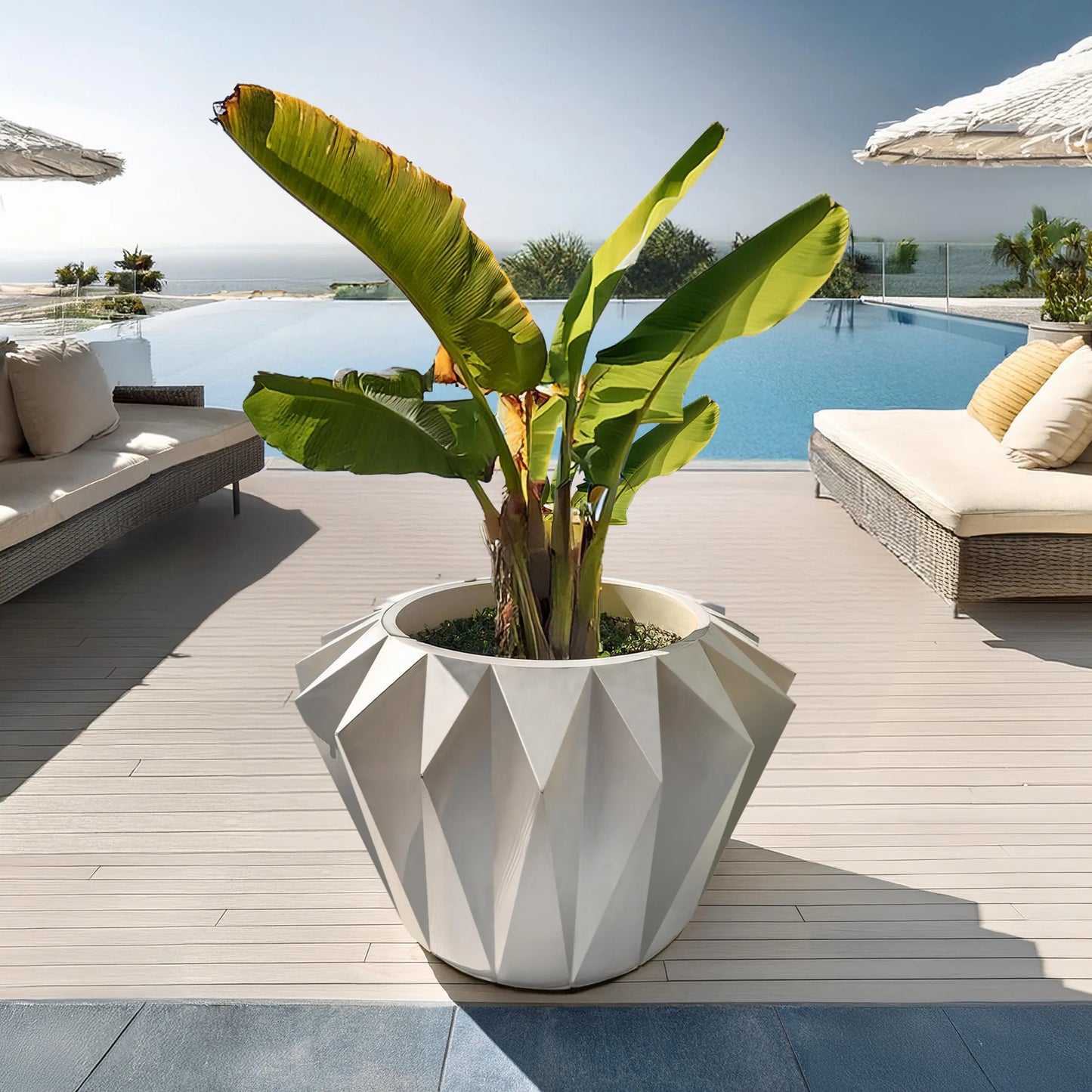 Diamanta Elegant Planter